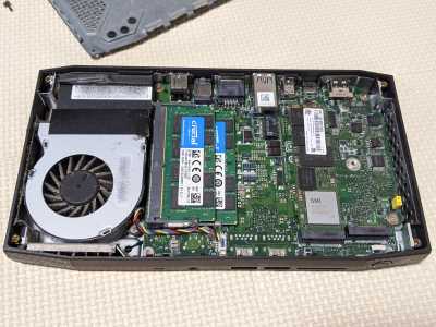 およそ3年使ったIntelのベアボーンPC「NUC6i7KYK」にメモリ増設